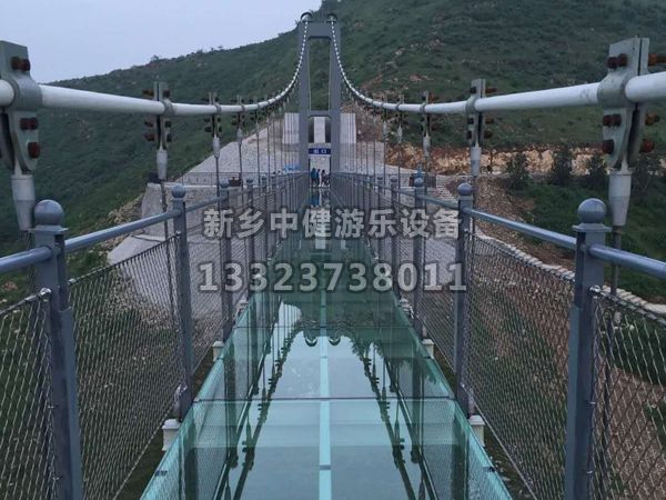 玻璃吊橋施工為景區(qū)帶來了哪些亮點？